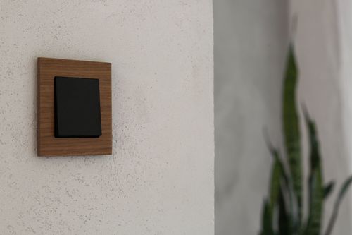 Jesienne światło w domu: jak stworzyć przytulną atmosferę na chłodniejsze dni